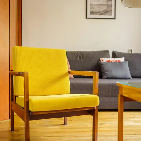 Centre Yellow شقة كولوبرزيغ