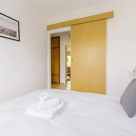 Apartment Centre Yellow